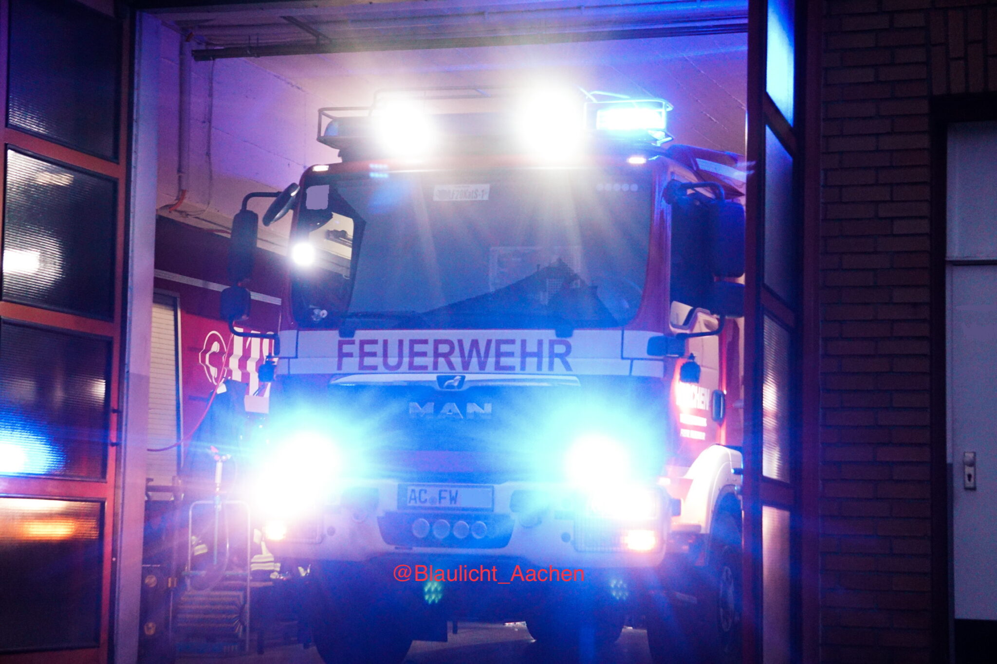 WÜRSELEN-10.09.2022/19:20: CBRN-Einsatz Am Aachener Kreuz » Blaulicht ...